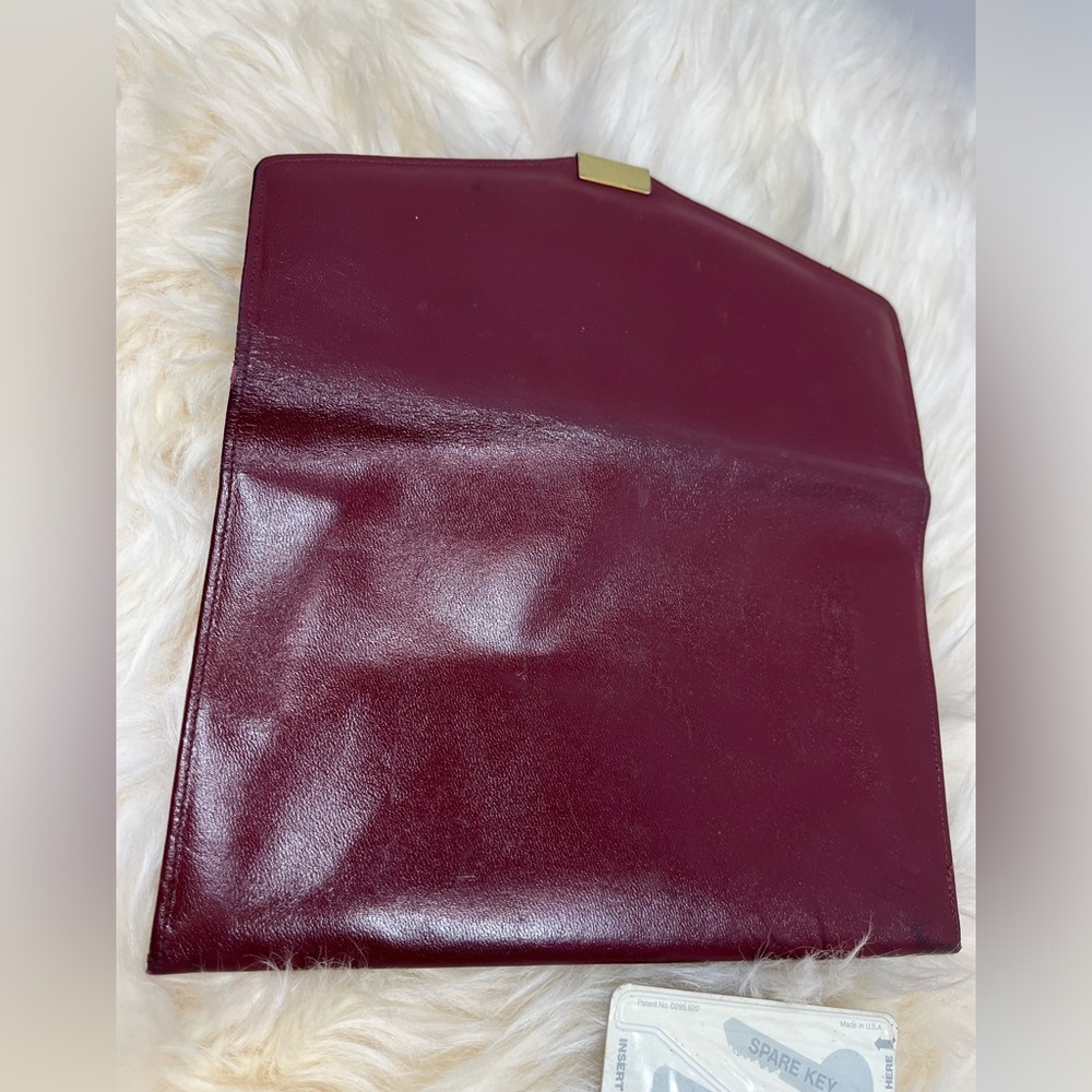 Vintage Genuine Burgundy leather Made in England Passport/ Travel Wallet - Picture 8 of 11